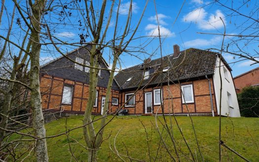 Solides Zinshaus mit 6 Wohneinheiten und 4 Garagen! Faktor 15,3