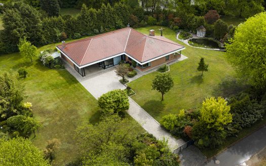 Villa im Miami-Bungalow-Style auf ca. 3.034m² Traumgrundstück!